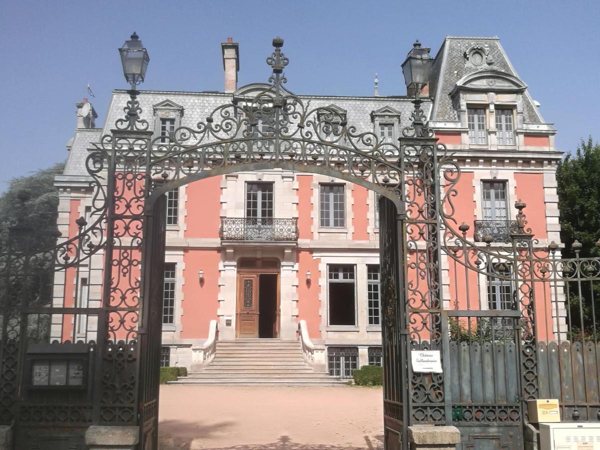 Chateau Sallandrouze Bed and Breakfast Aubusson  Exterior foto